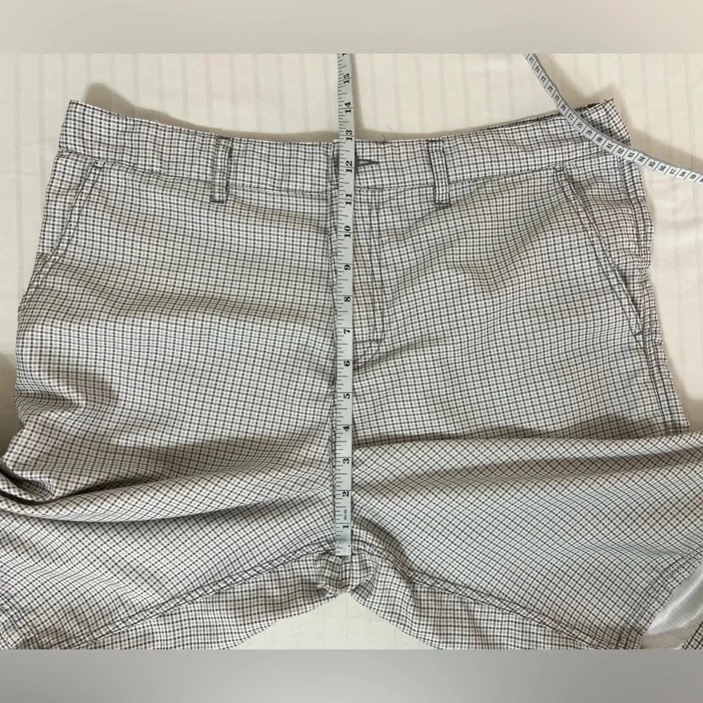 Valor Men's Board Shorts White Gray  Size 34